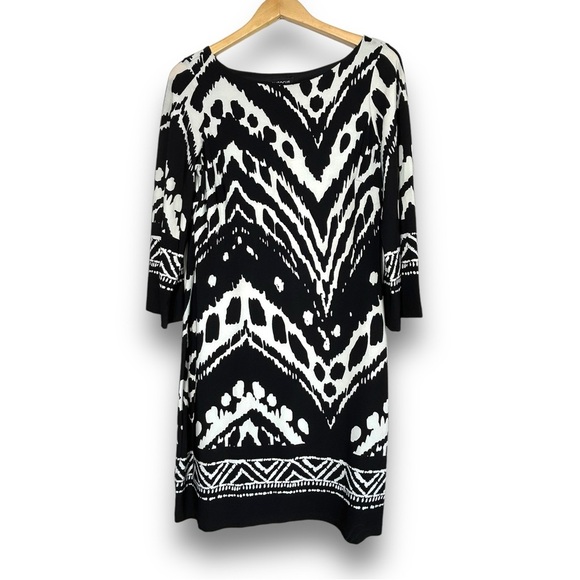 4/$20 Enfocus Studio Black & White Abstract Shift Dress - Size 10 - Picture 3 of 3